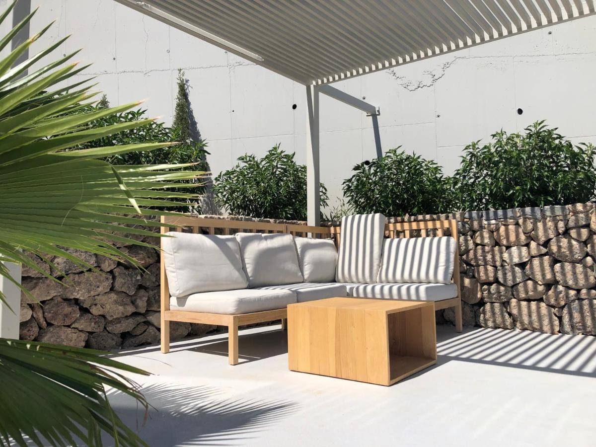 Kuro Beach House - Oceanfront Luxury & 25M Pool Achlia Экстерьер фото