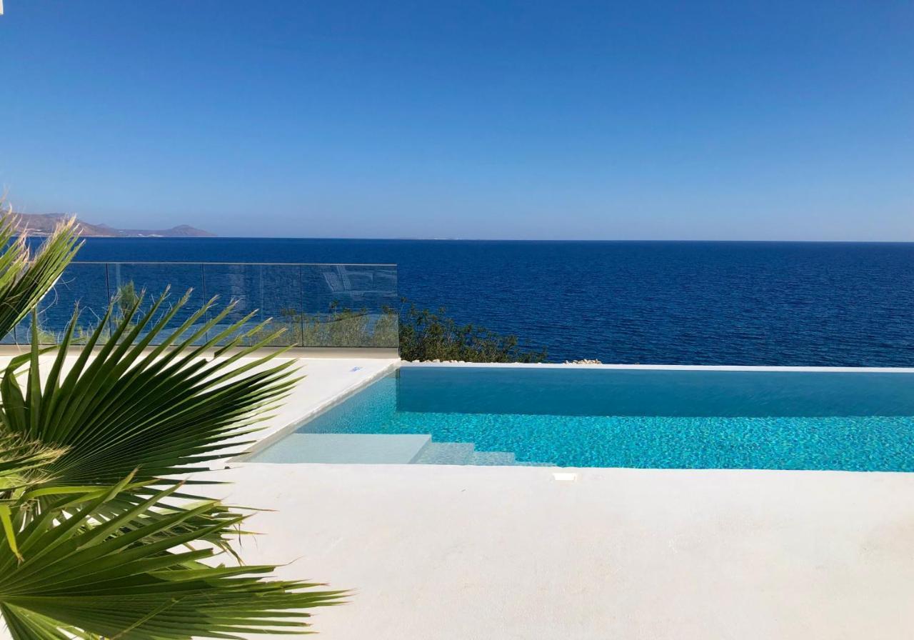Kuro Beach House - Oceanfront Luxury & 25M Pool Achlia Экстерьер фото