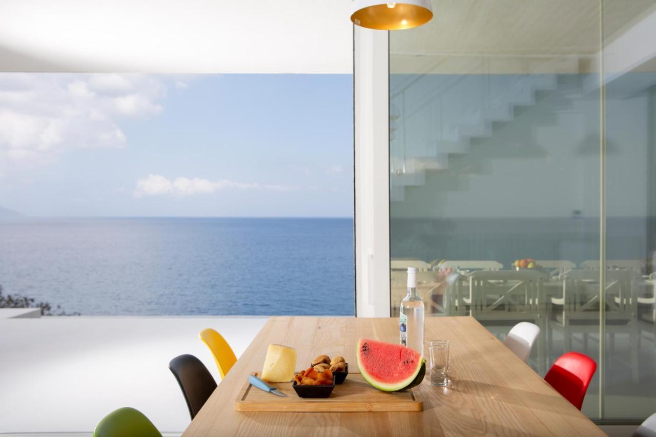 Kuro Beach House - Oceanfront Luxury & 25M Pool Achlia Экстерьер фото