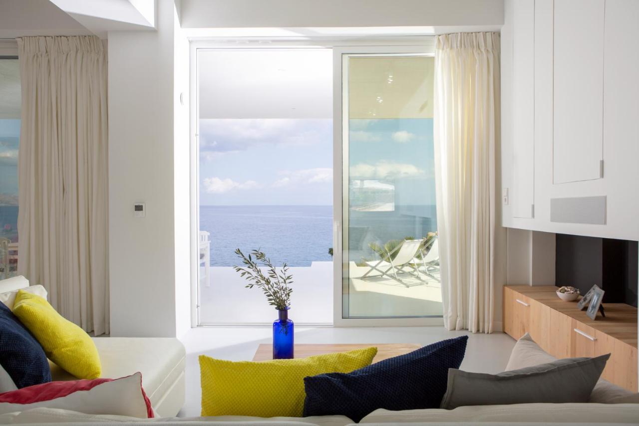 Kuro Beach House - Oceanfront Luxury & 25M Pool Achlia Экстерьер фото